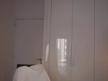 webcam girl kriss0leoo live cam image #12780240