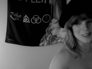 webcam girl sisypheanlove live cam image #7700567