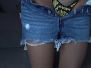 webcam girl beyllove_d live cam image #4002192