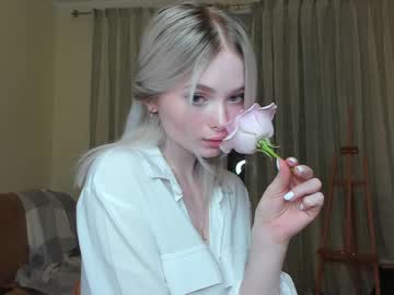 webcam girl yuppiyulia live cam image #88842