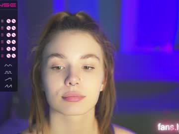 webcam girl angels_kiss live cam image #4299739