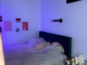 webcam girl lovepilll live cam image #12738752