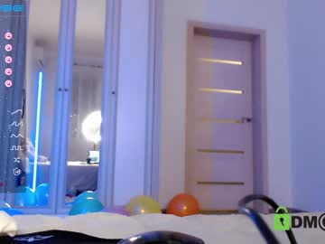 webcam girl small_blondee live cam image #4611095