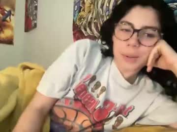 webcam girl lovelyylamb live cam image #5442206