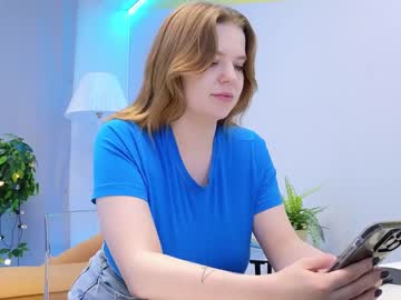 webcam girl lovlybambi live cam image #7811224