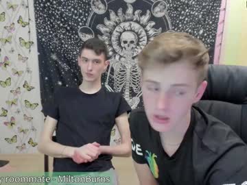 webcam man logancorvus live cam image #2311506
