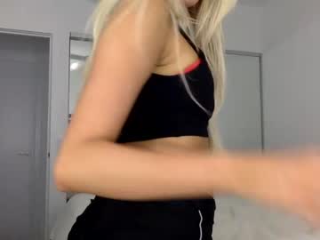 webcam girl alaiaxox live cam image #8392948