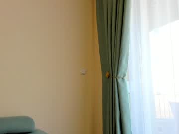 webcam girl elaanna live cam image #11782557