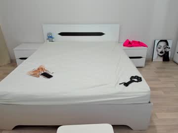 webcam girl yana_squrel_22 live cam image #1701640