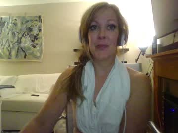 webcam girl ladyrwby live cam image #2945945
