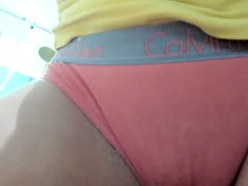 webcam girl lets_slip_and_slide live cam image #7645329