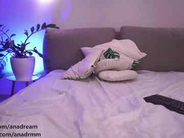 webcam girl dreamana live cam image #3935642