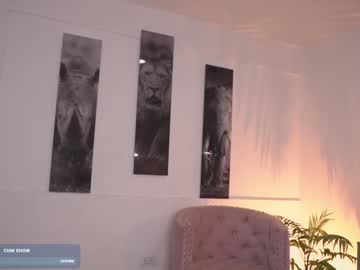 webcam girl laura_roldan live cam image #10339368