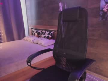 webcam girl yolandabertha live cam image #4124291