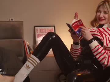 webcam girl bronnica live cam image #11927944