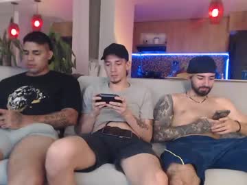 webcam man fratguysonline live cam image #5838346