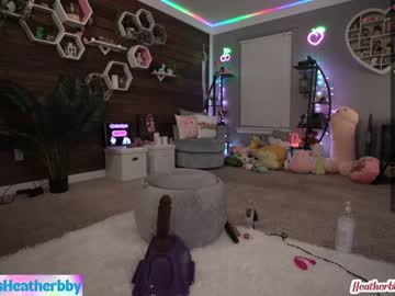 webcam girl heatherbby live cam image #4895087
