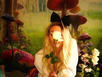 webcam girl kaileeshy live cam image #2054352