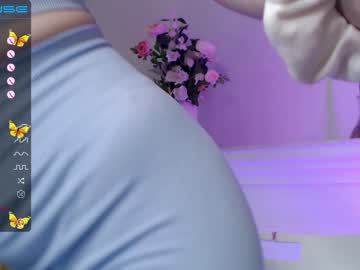webcam girl small_blondee live cam image #3979124