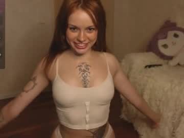 webcam girl artemisa_meows live cam image #10406837