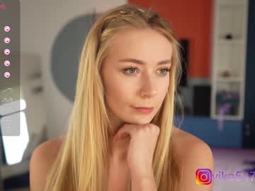 webcam girl vika54784 live cam image #8115848