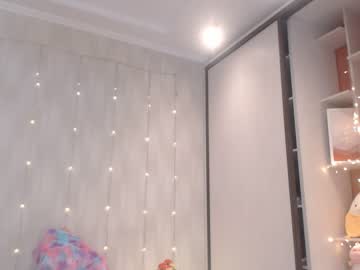 webcam girl hi_teika live cam image #2380402