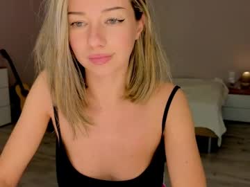 webcam girl lenamuti live cam image #11185191