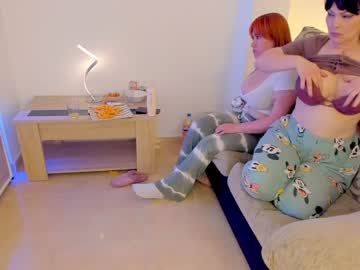 webcam couple butterflyblue_dream live cam image #8456150