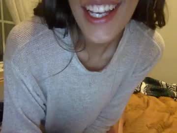 webcam girl chiaxoxo live cam image #3117919