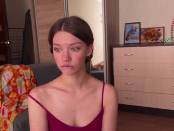 webcam girl coyness_geneva live cam image #10997107