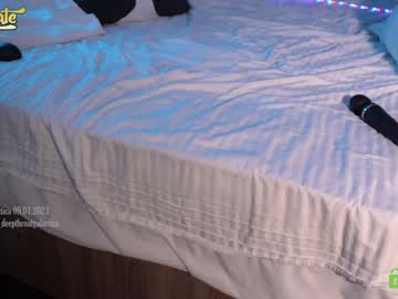 webcam girl _deepthroatgalactica live cam image #4699631
