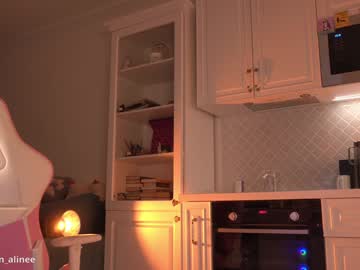 webcam girl golden_alinee live cam image #11750278