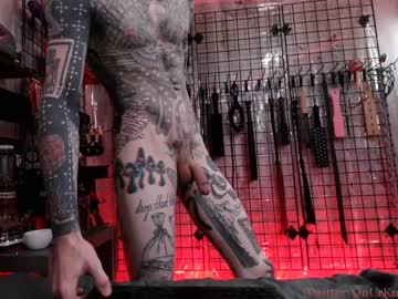 webcam man tattedtrevorsmith live cam image #618303