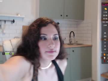 webcam girl dia8 live cam image #9858278