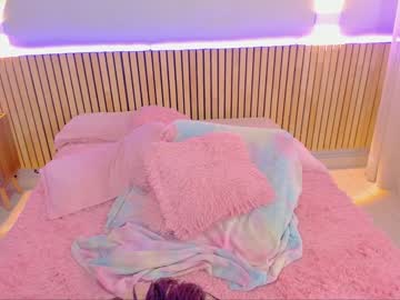 webcam girl little_effy18 live cam image #7662504