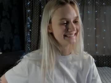 webcam girl reynapain live cam image #7627961