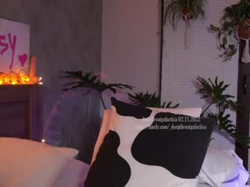 webcam girl _deepthroatgalactica live cam image #4078624