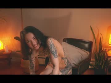 webcam girl ambientink live cam image #2733797