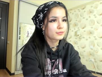 webcam girl akino_17 live cam image #527087