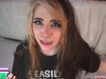 webcam girl crimsonkitten live cam image #12252338