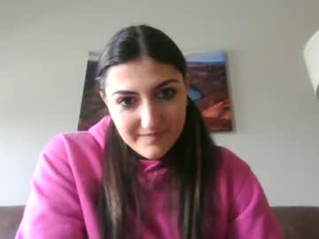 webcam girl lynn1717 live cam image #4444129