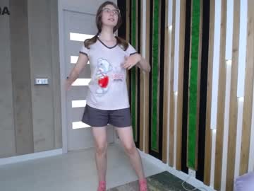 webcam girl annie_lil live cam image #95457