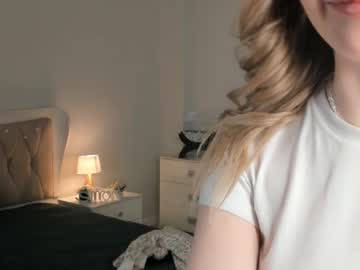 webcam girl tothebottomofonesheart live cam image #8579660