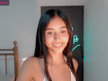 webcam girl gummy_bear7 live cam image #3265900