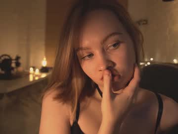 webcam girl bibi_it_is live cam image #2742611