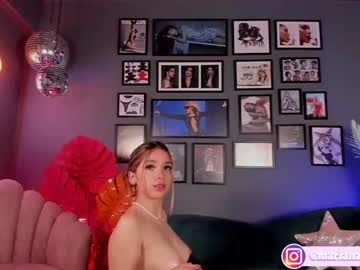 webcam girl mariannacruzz live cam image #3928937