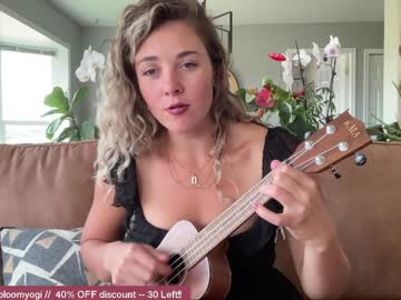 webcam girl bloomyogi live cam image #3228935