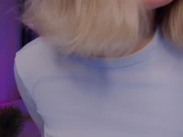 webcam girl angella_kleee live cam image #10901005