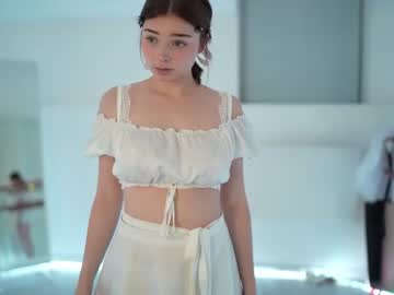webcam girl floret_joy live cam image #7543893