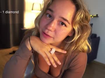 webcam girl kristyspiritedaway live cam image #10305465